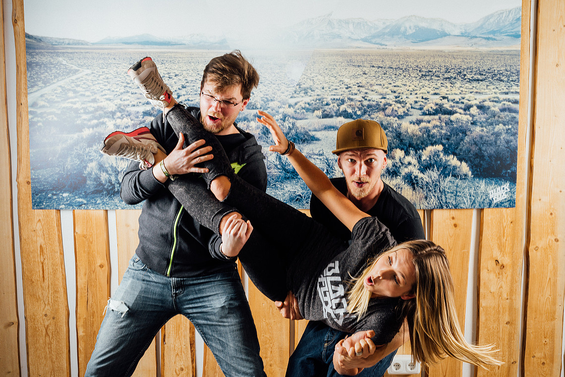 Black Fox Team in Action Black Fox Team Foto